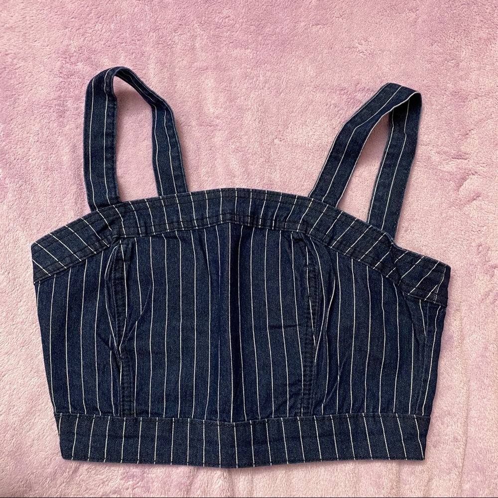 🍁5/$25 F21 Pinstriped Denim Crop Top